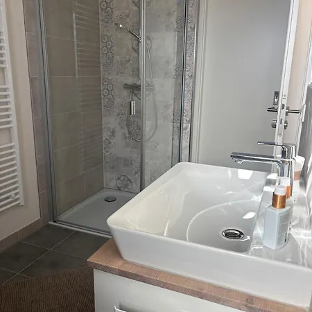 Travefornia - Familienfreundliche An Der Ostsee Appartement Lübeck
